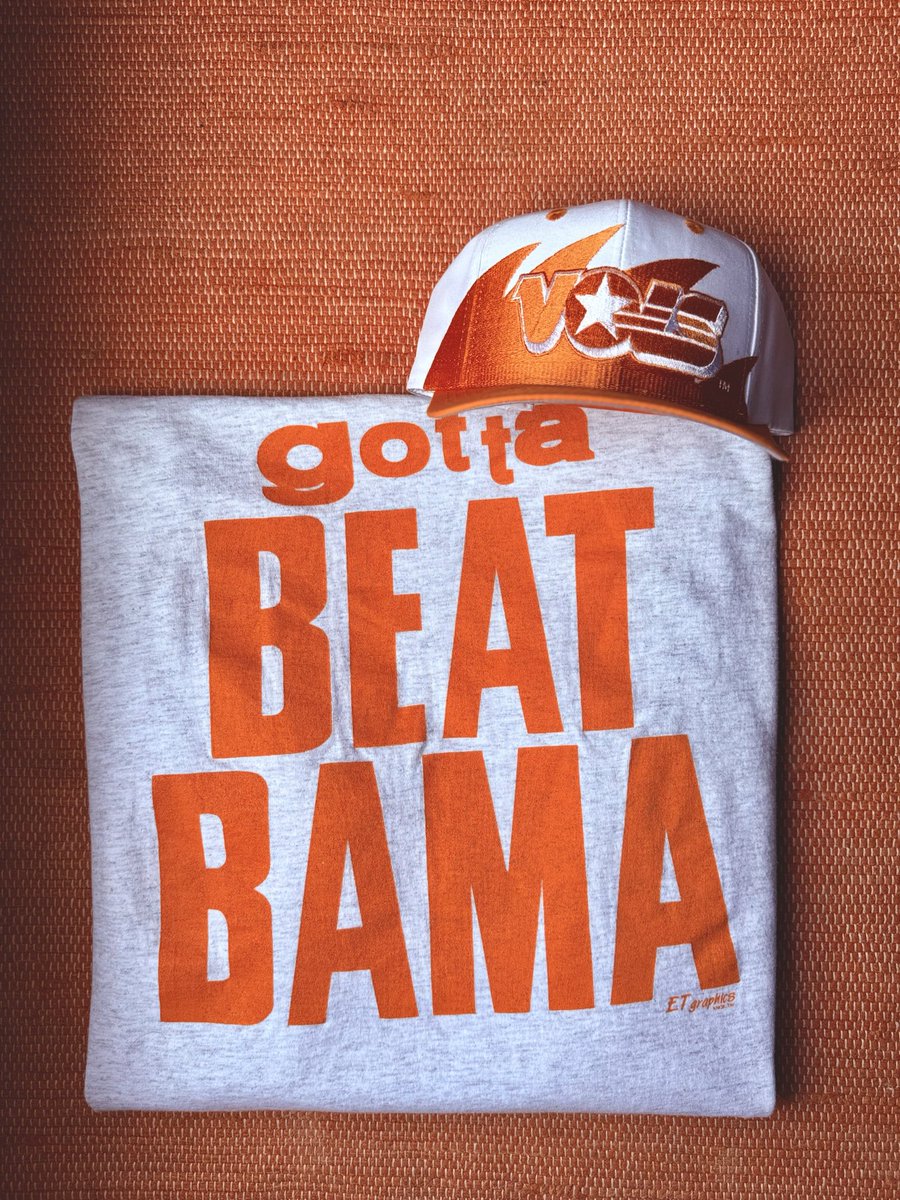 Will be raffling off a crowd favorite this week over on my vintage page. If you’ve ever wanted to own a Vols grail hat, this is a cheap/fun way of doing so. 🫱🏻‍🫲🏼