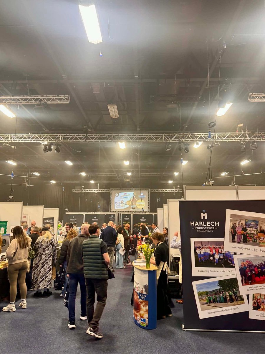 Phil Jones tweet media