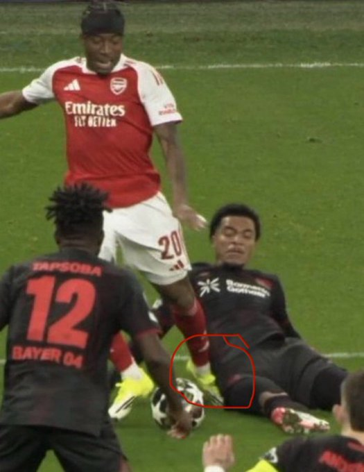 Goalkeres tweet media