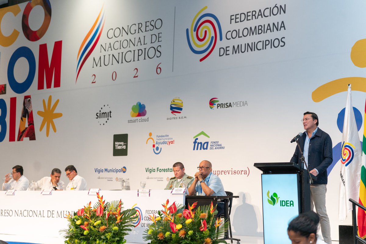 Registraduria's tweet photo. Ante los alcaldes del país, el registrador nacional, Hernán Penagos, hizo un llamado a defender el proceso electoral y la confianza en las instituciones democráticas.

Se refirió a los cuestionamientos generalizados contra quienes participan en la organización de las elecciones.

“Señalar irresponsablemente a jueces, notarios, registradores o jurados de votación termina deteriorando un sistema que ha funcionado durante décadas en Colombia”, dijo. 

#Elecciones2026🗳️ #YoConfíoEnElProcesoElectoral