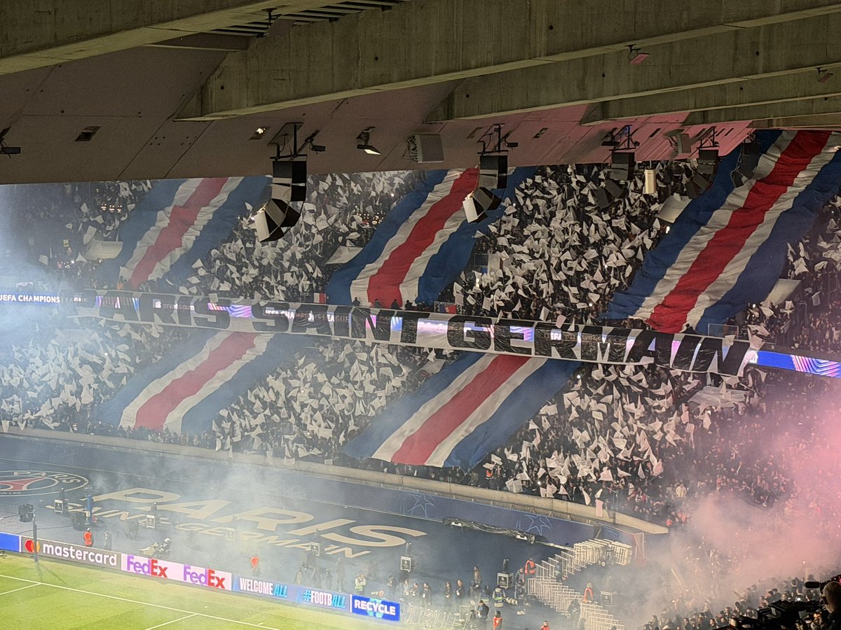 ParisTeam tweet media