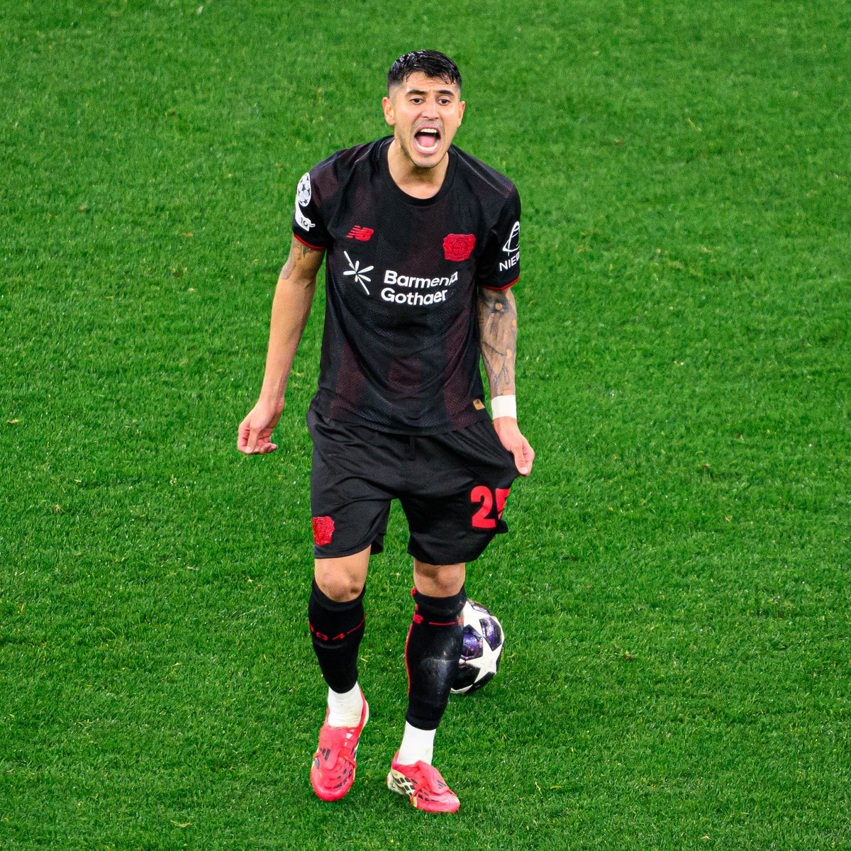 La belleza de lo simple. Exe Palacios jugó un partido para el recuerdo.