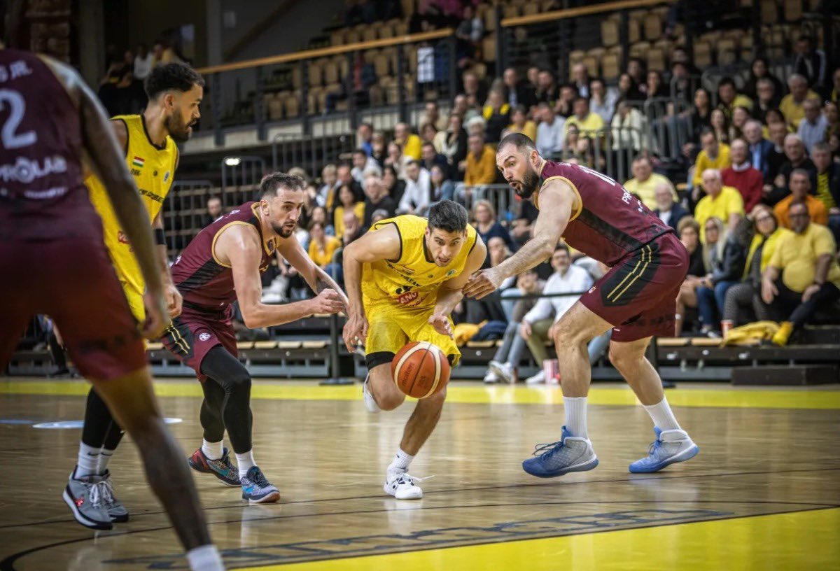 Hunbasket tweet media