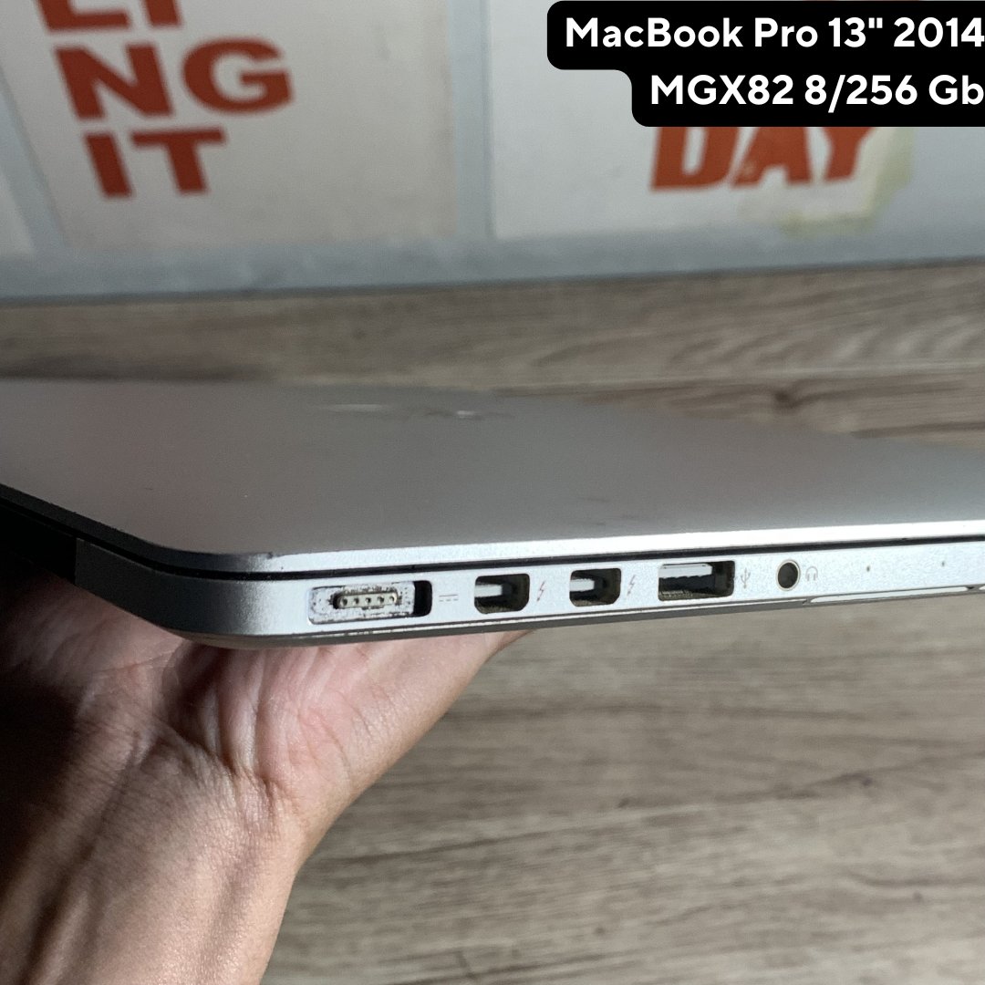 ucup_Uhuy15's tweet image. *Diutamakan COD Jabodetabek*

Minat Serius Atau Mau Tanya-Tanya Bisa Langsung DM

#zonauang #WTS #jualmacbook