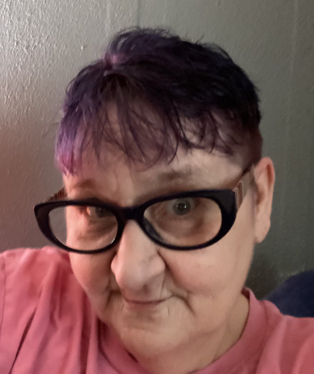 TweetyChick71's tweet photo. Hahahaha
Oh yesβ¦ itβs definitely purple!! π€£π€£
Wonder if my husband will notice π€£ππ€£
I swear, I crack myself up!
#NewColor
#CuzWhyNot
#ItsJustHair https://t.co/YEtuzfwaZe