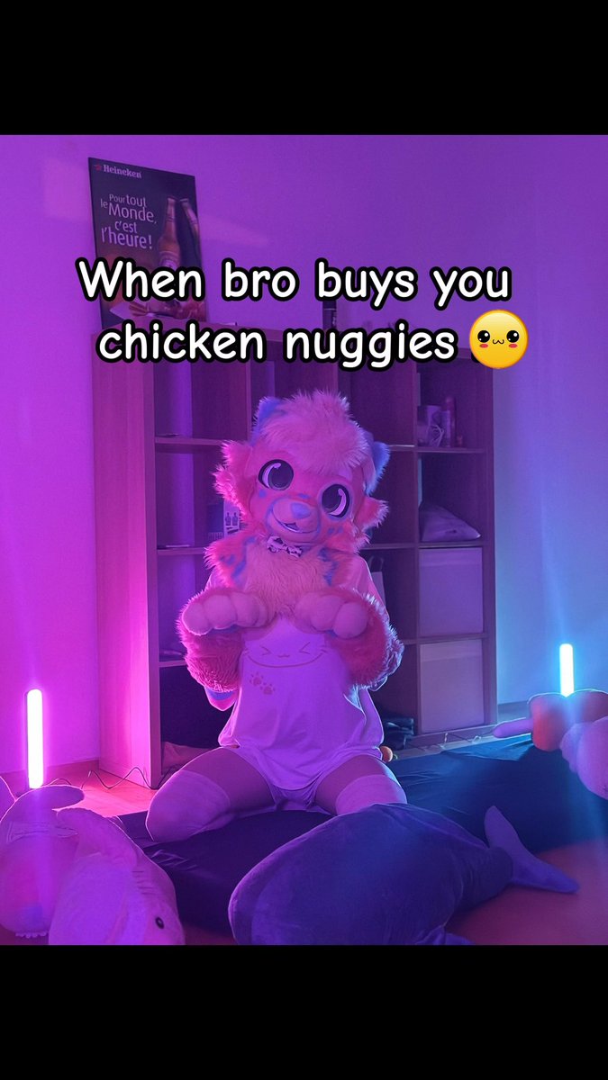 ✿ ᗷloomy ✿ NB doggo 🔜 EF tweet media