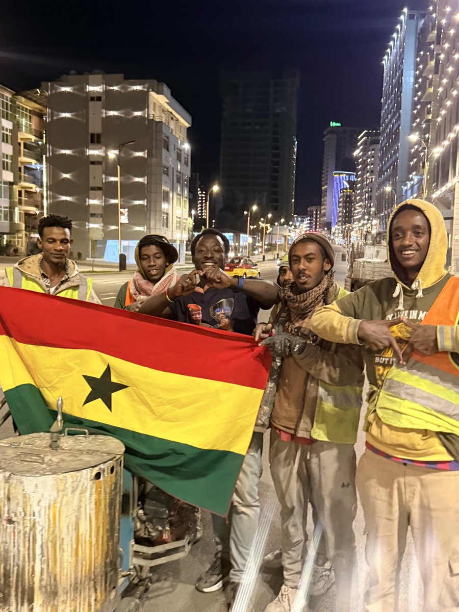 Ralph De FellowGhanaian tweet media