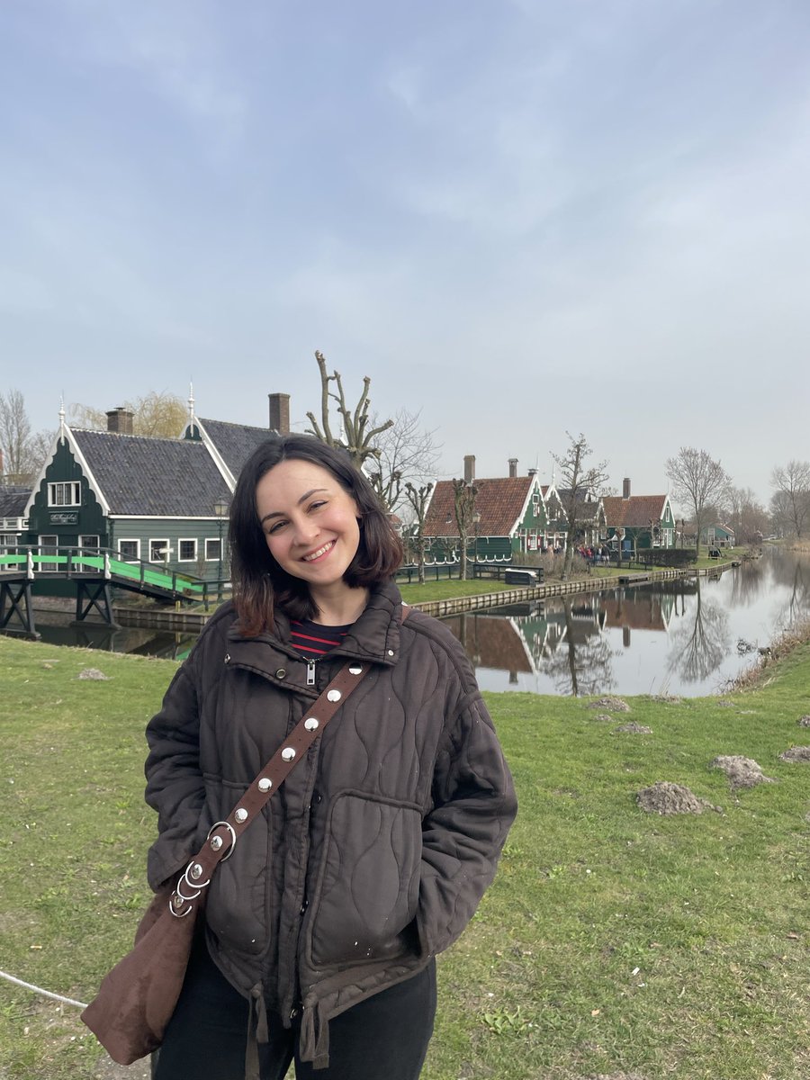 Me_Hellish's tweet photo. Amsterdam 💚 https://t.co/aImMb7E1iy