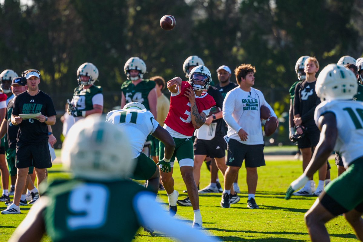 USF Football tweet media