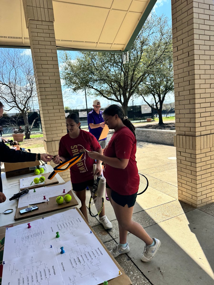 Saginaw Tennis tweet media