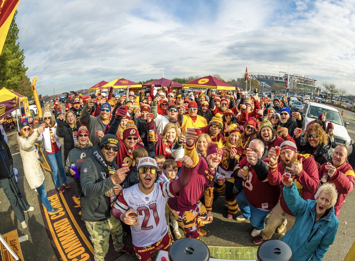 The405Crew's tweet image. Happy New League Year Everyone. Only 5 Months Until Tailgate Season #RaiseHail #The405Crew #CommandCornerTailgate
