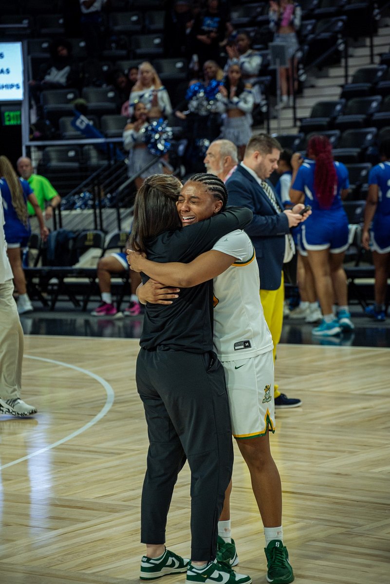 LMCBobcatsWBB's tweet photo. March 𝙈𝘼𝘿ness but couldn’t be happier. https://t.co/ase3eMu4pl