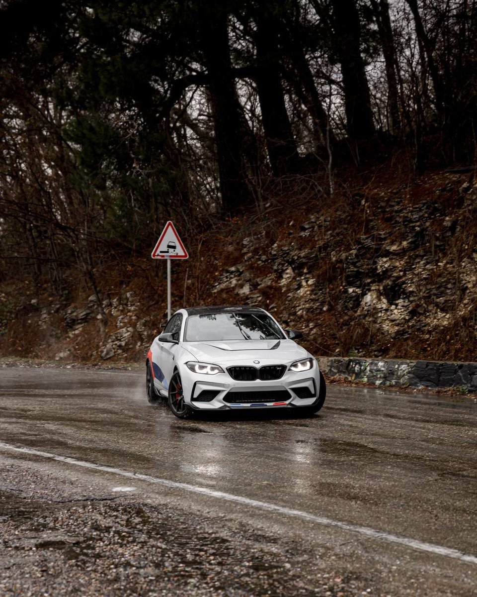 snowfall tweet media