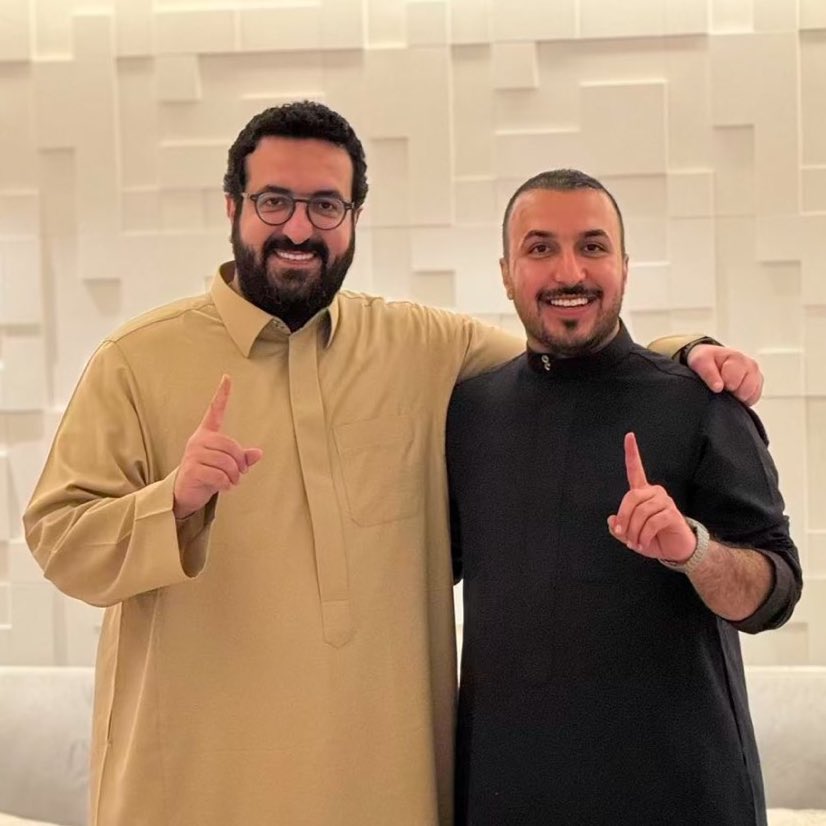 خبر عودة الأستاذ إبراهيم المهيدب والاستثنائي جلاد  اللجان سعود السويلم جميل جداً ومبشر باذن الله لعمل كبير ومختلف الموسم القادم

ويجب أن يكون حافز للاعبين والجماهير من اجل تحقيق بطولة الدوري هالموسم لبداية موسم آخر بكل قوة وشغف بامر الله عز وجل