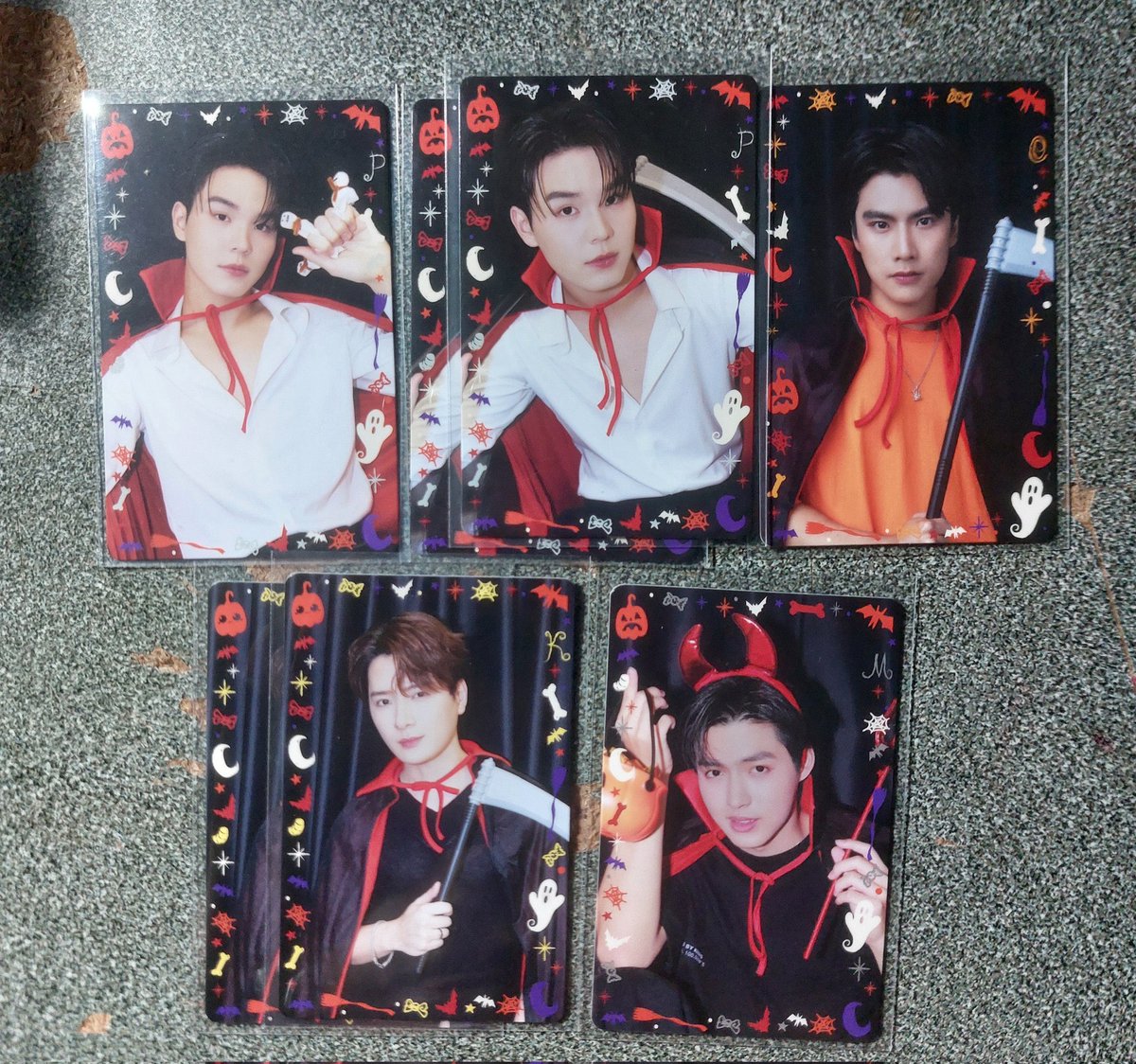wts การ์ดฮาโลวีน

ใบละ 15฿ ส่งฟรี

#ตลาดนัดgmmtv #GMMTVFANIVAL ปิง โอม คริส มิค เปรม โปรเกส ออฟ กัน นนน