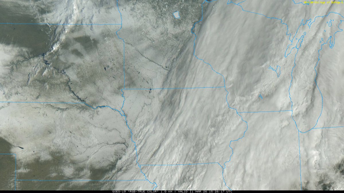 DeAndre_Weather's tweet image. Look at this snowpack over the Northern Mississippi River Valley and North-Central Plain from the Winterstorm that occurred north of the Tornado Outbreak last Night!

Above freezing Temperatures should allow rapid melting today! #Winterwx
