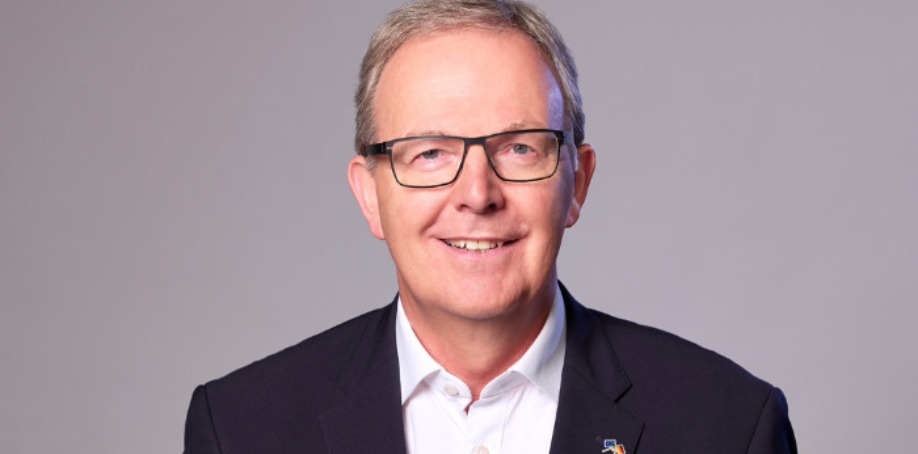 Latin Artis tweet media