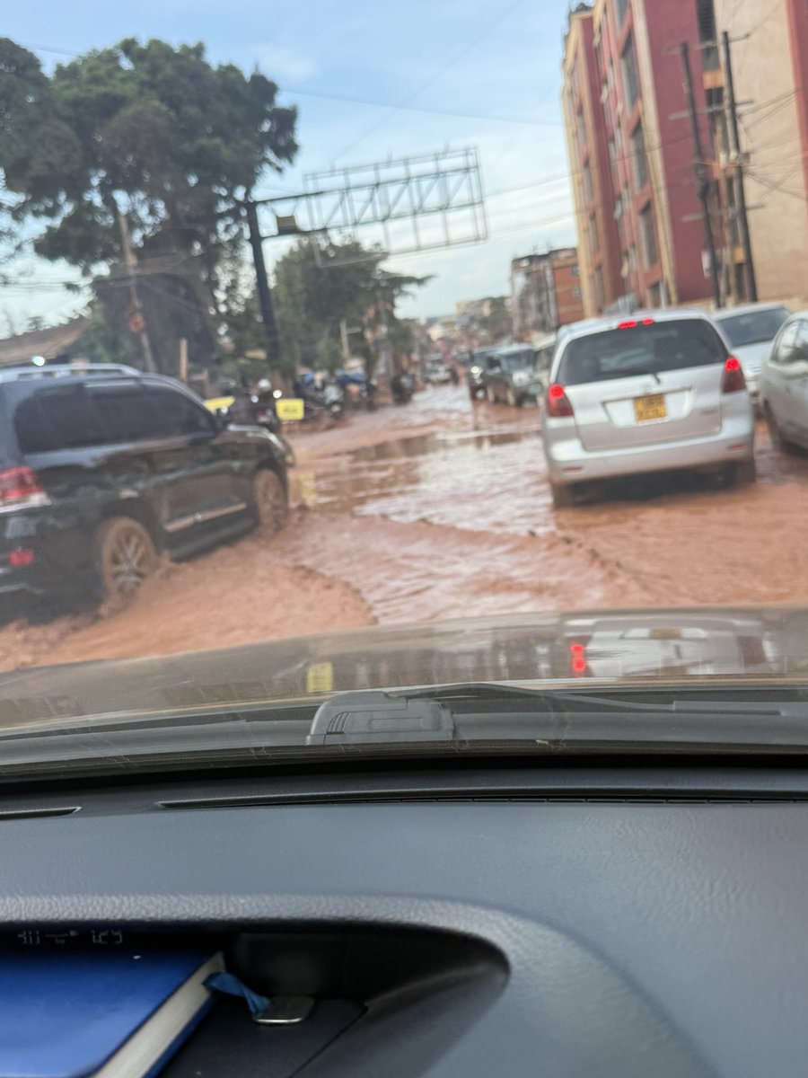 There is a lake in Najjera