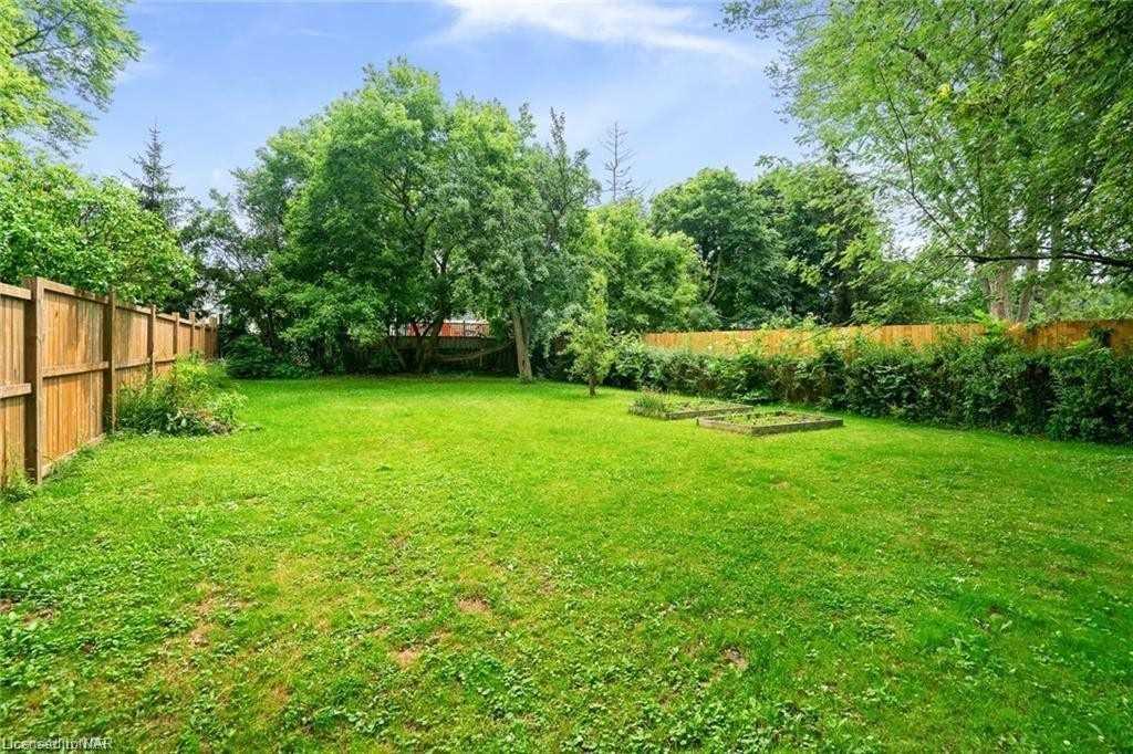 Book a Showing Today.16 Walnut St Welland Ontario. 3 bed, 2 bath, updated, huge backyard. Super value at $549,000