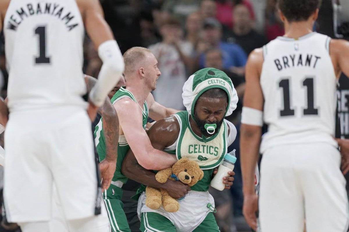 TonyTexas47's tweet image. Jaylen Brown last night 🤣👶🏾
@spurs @celtics #SanAntonioSpurs #BostonCeltics @RealSkipBayless @ShannonSharpe #NBA #Crybaby #JaylenBrown @quancas @HARPER04_5 @MJAcquiredTaste @area210podcast @midtowntexas @NBATV @ESPNNBA