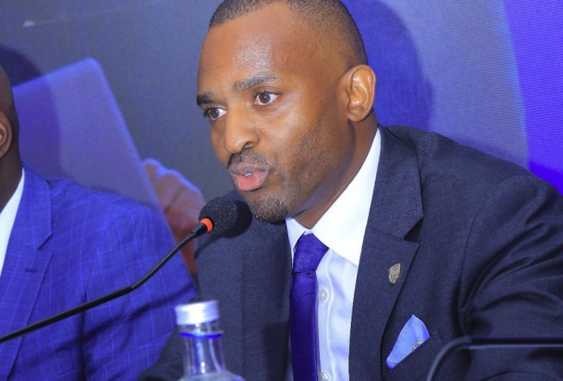 The Observer tweet media