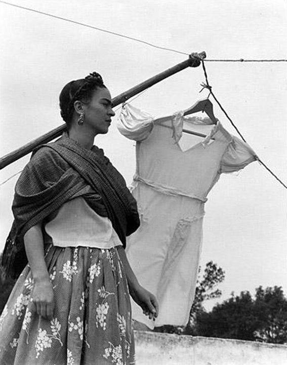 Frida Kahlo tweet media