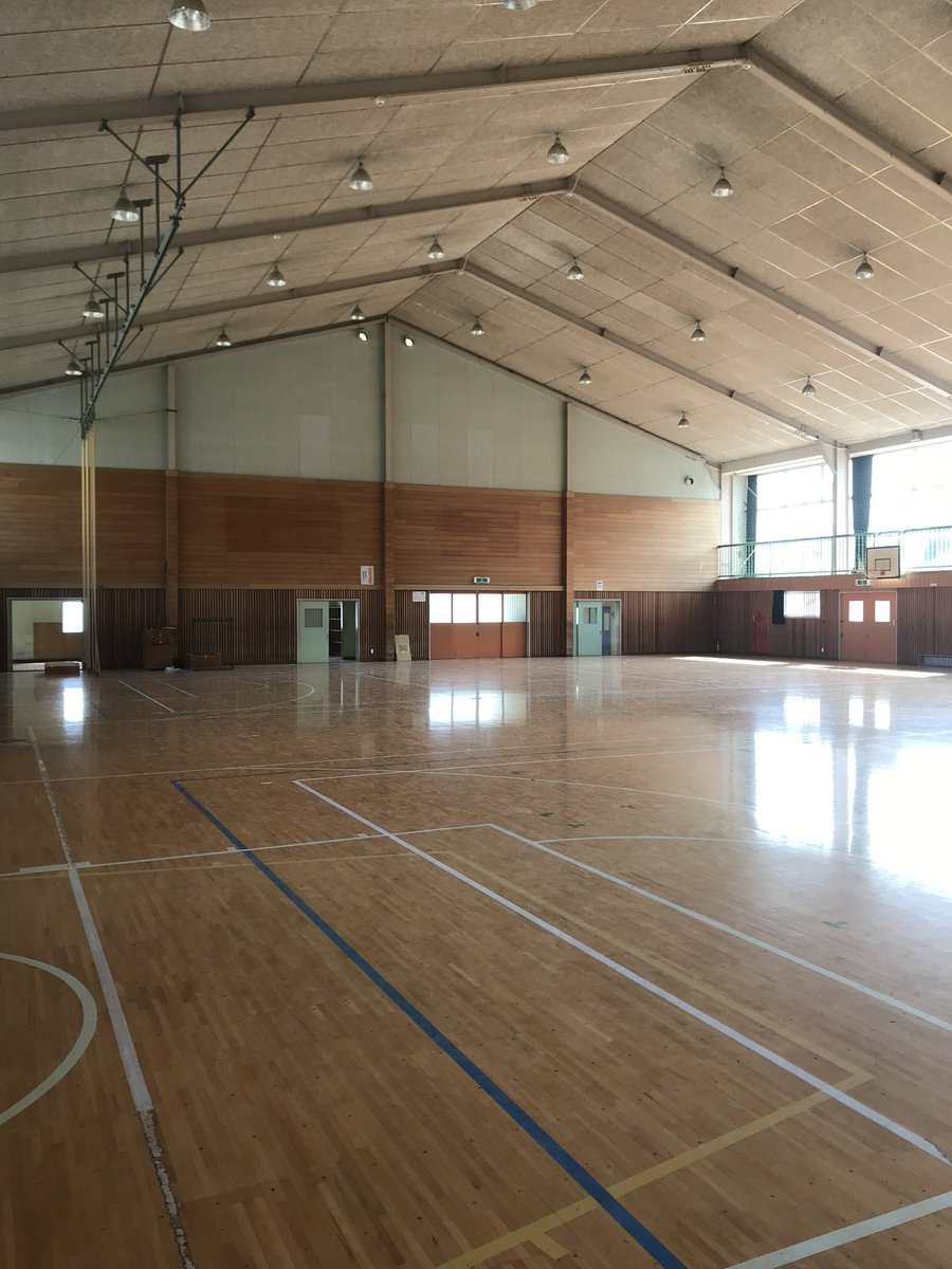 okamoo0628's tweet photo. 震災が金曜日で小学校にいたから助かった。これが土日、卒業式後か夜だったら確実に今はいないと思う。 https://t.co/hloaQoZq3X