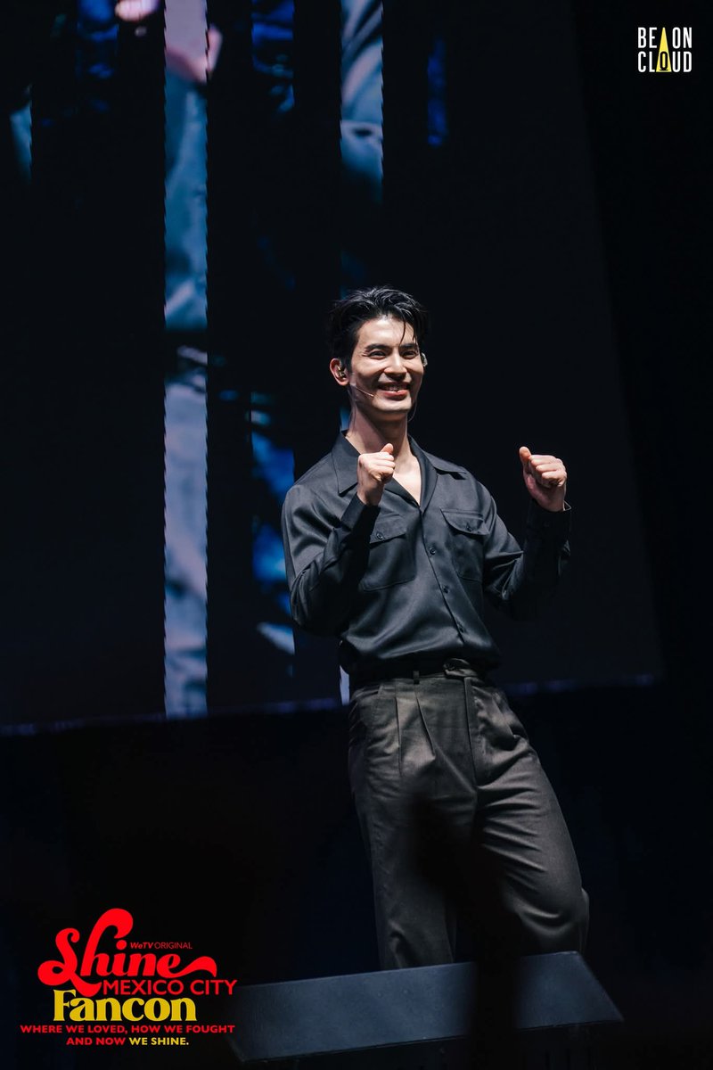SONYUKE_TH's tweet photo. — ⟢[11/03/2026] 

📷 ˊ- SonYuke update

ภาพบรรยากาศงาน Shine Fancon In México city วันที่ 10 มีนาคม 2569 ที่ผ่านมา ✨

#Sonyuke #สนยุกต์
#ShineTheSeries 
#ShineMEXFancom

ดูภาพเพิ่มเติมได้ทาง Facebook :  Shine The Series
https://t.co/2yKOqsknKA

📍สามารถดาวน์โหลดรูปภาพแบบ Hi-Res ได้ที่ https://t.co/5LSfdhjJeK