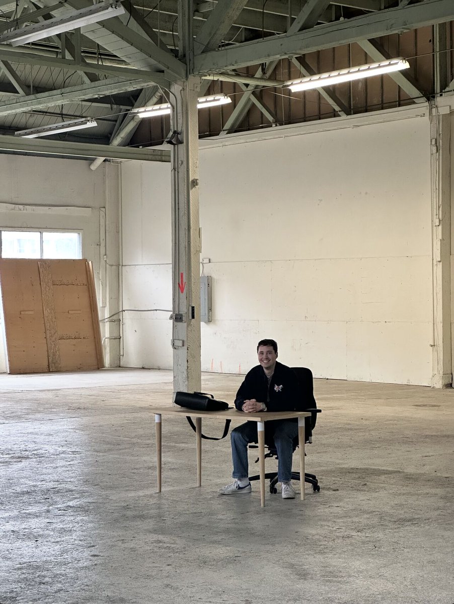 aaronveale's tweet photo. @planetfoodinc now has a 15,000 sq ft warehouse minutes from Vancouver. Our goal is to move 1M pounds of local produce by the end of this year through a new kind of food backbone that allows anyone to participate in the food economy. https://t.co/EHE2ASjm0x