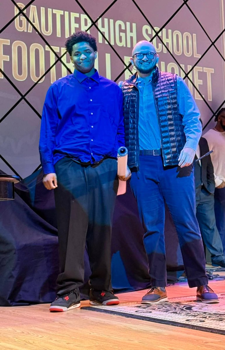 Coach Vera (O Line) tweet media