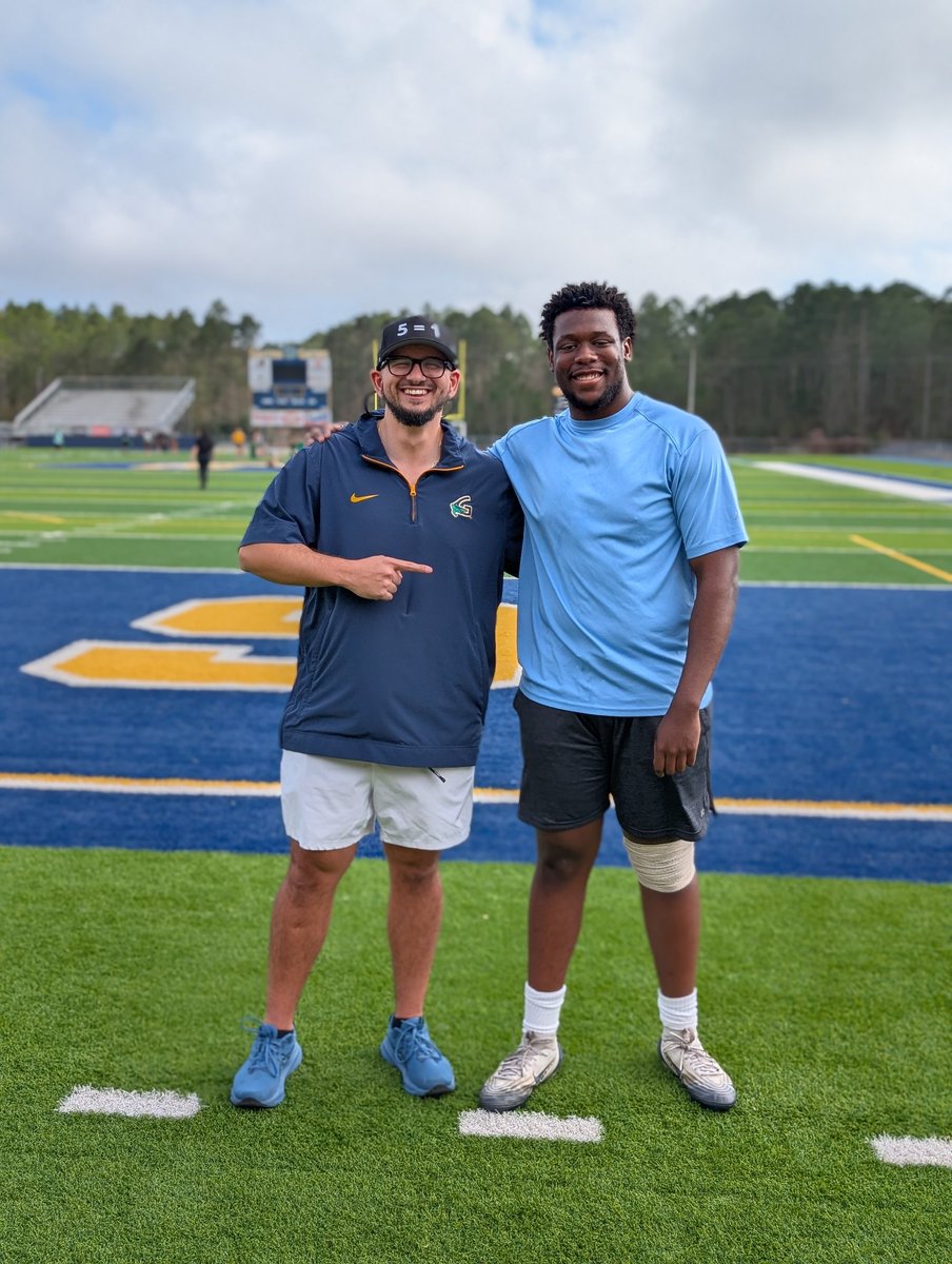 Coach Vera (O Line) tweet media