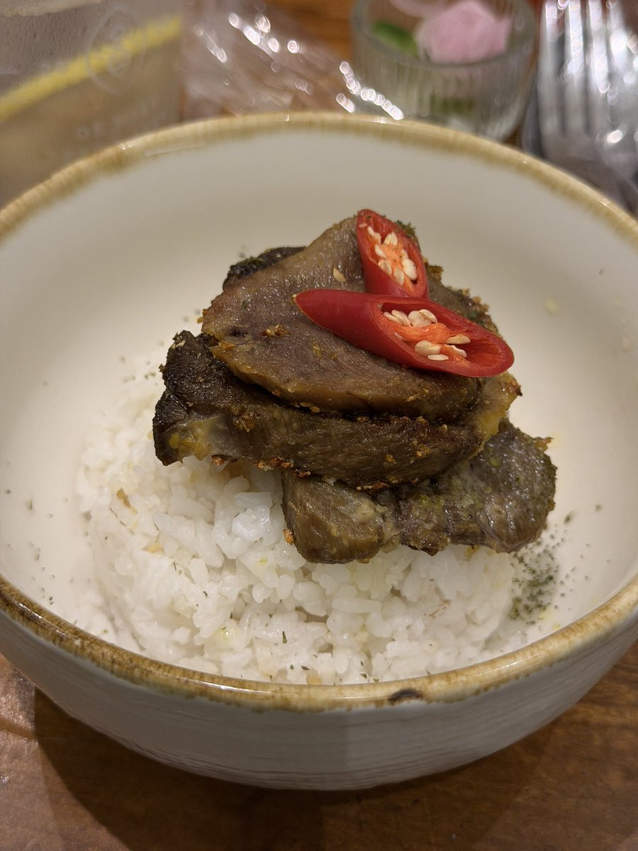 yas (@aelahyas) on Twitter photo 