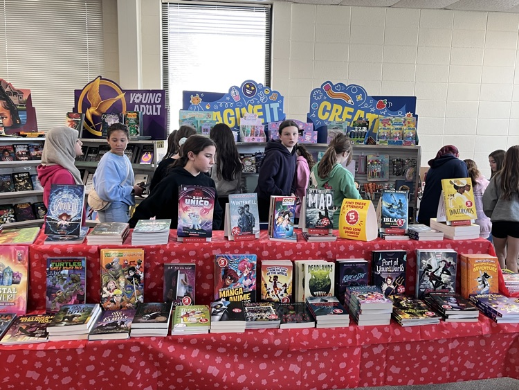 DLBeckwithMS's tweet photo. Students were excited about the Book Fair! There are still a couple more days left for students to visit and purchase books. https://t.co/dDcNwsdar0