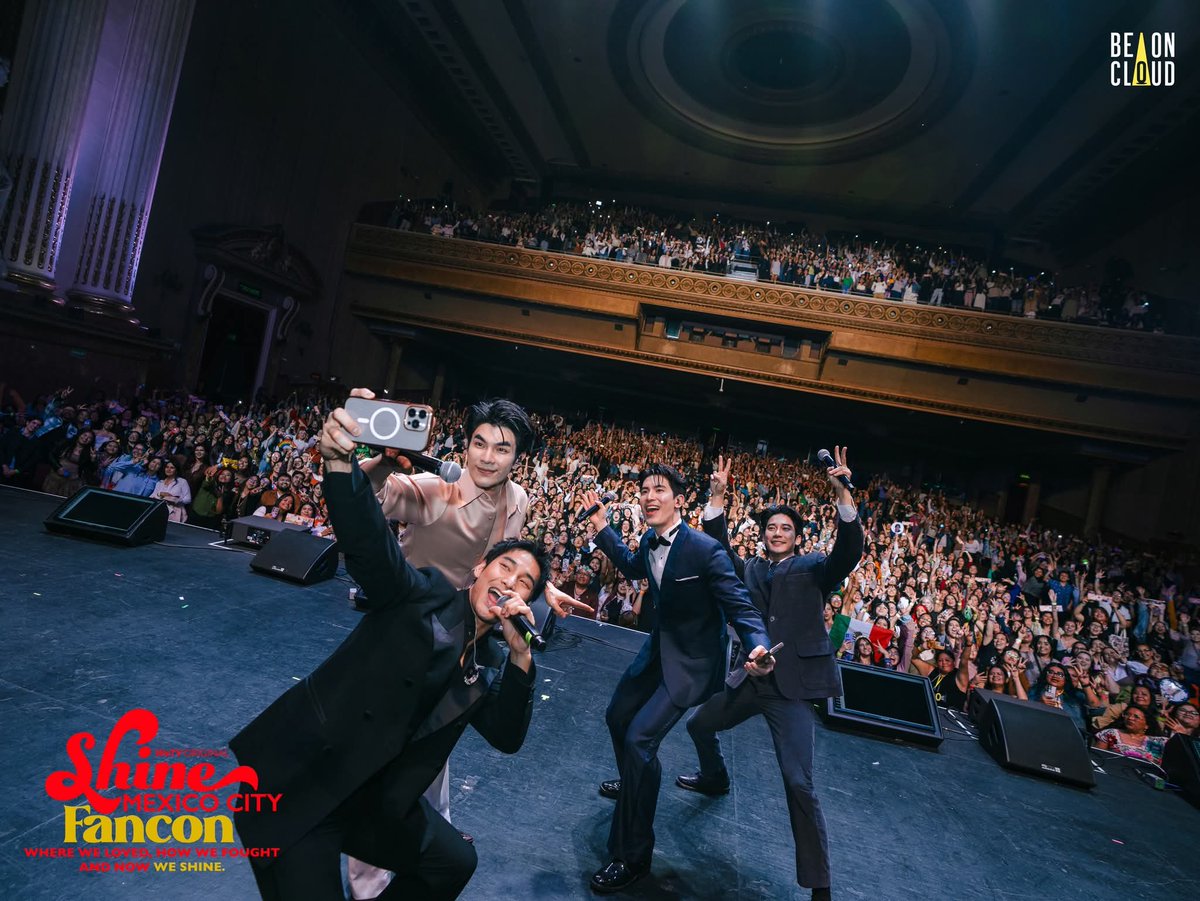 SONYUKE_TH's tweet photo. พี่สน กับภาพบรรยากาศงาน Shine Fancon In México city วันที่ 10 มีนาคม 2569 ที่ผ่านมา ✨

#Sonyuke #สนยุกต์
#ShineTheSeries 
#ShineMEXFancom https://t.co/A8MoAChl2W