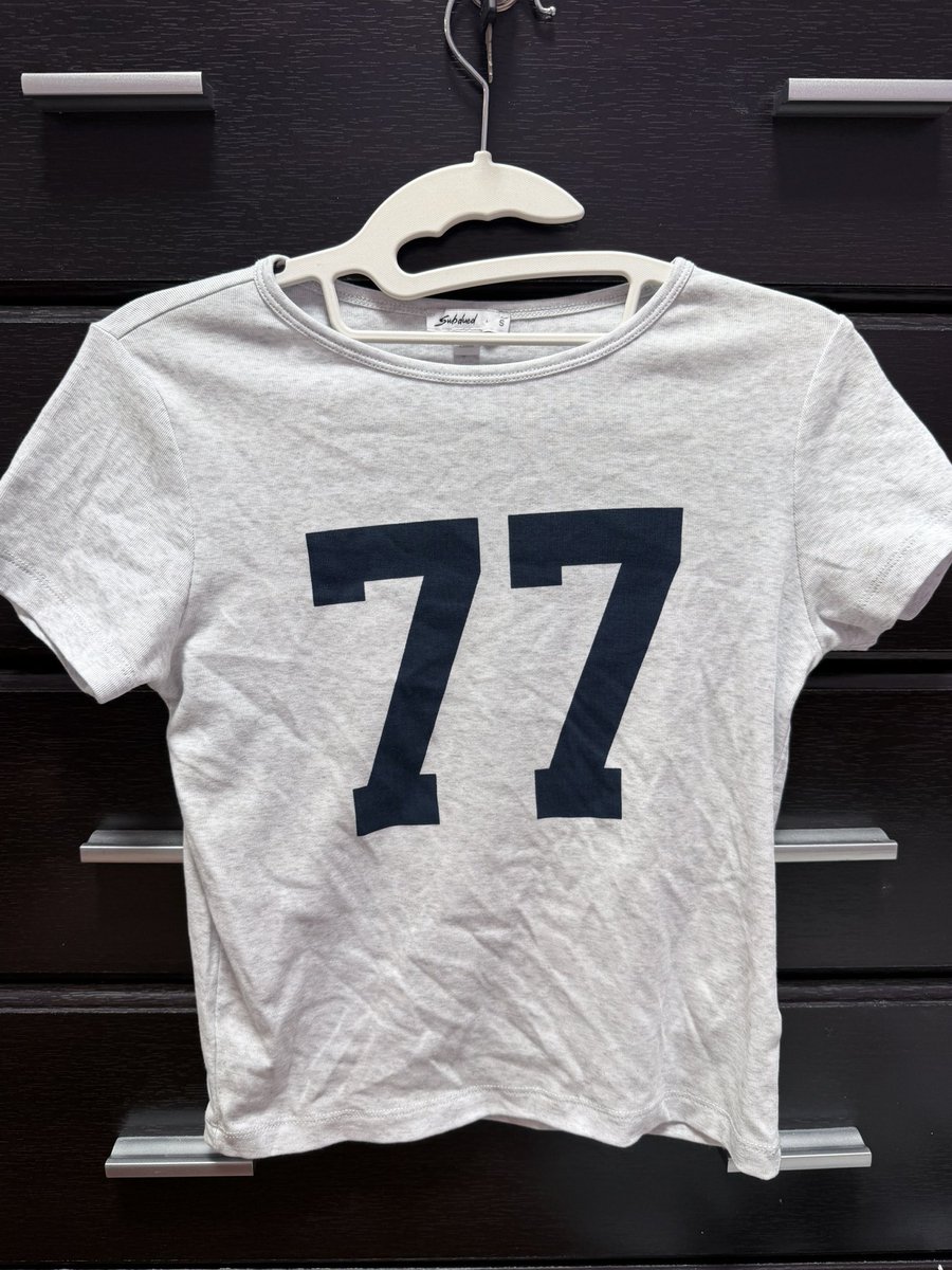 🧘🏻♀️⛸️ tweet media