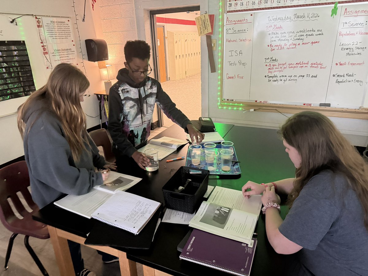 Mrs. Conrad tweet media