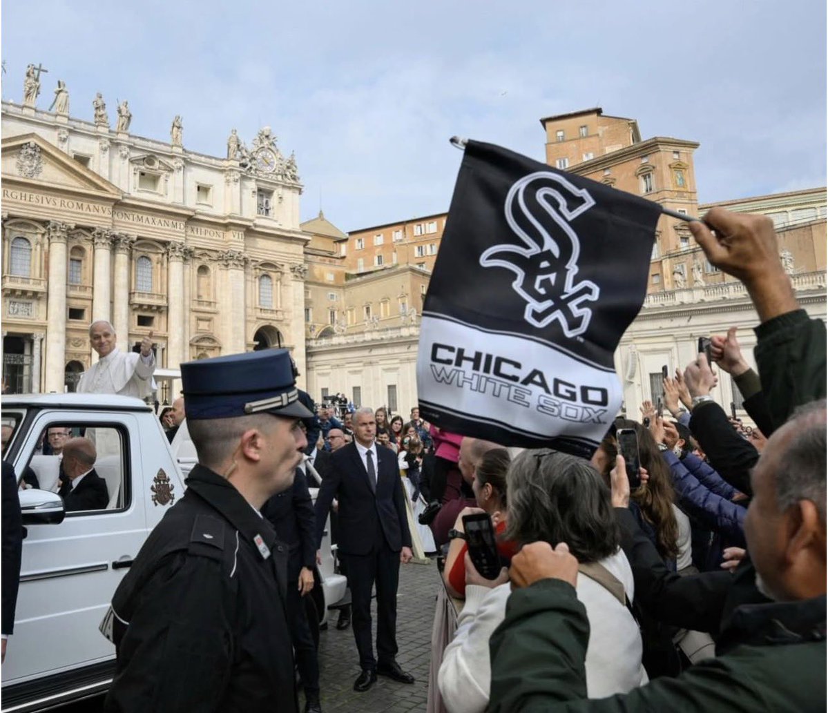 Christopher Hale tweet media