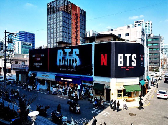 BTS IS COMING 

#BTSLiveOnNetflix  
#BTSLive