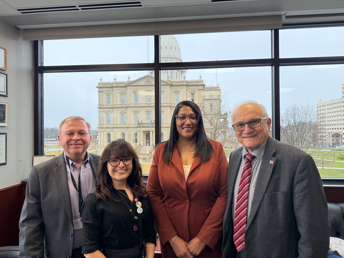 Oakland County Michigan Works! tweet media