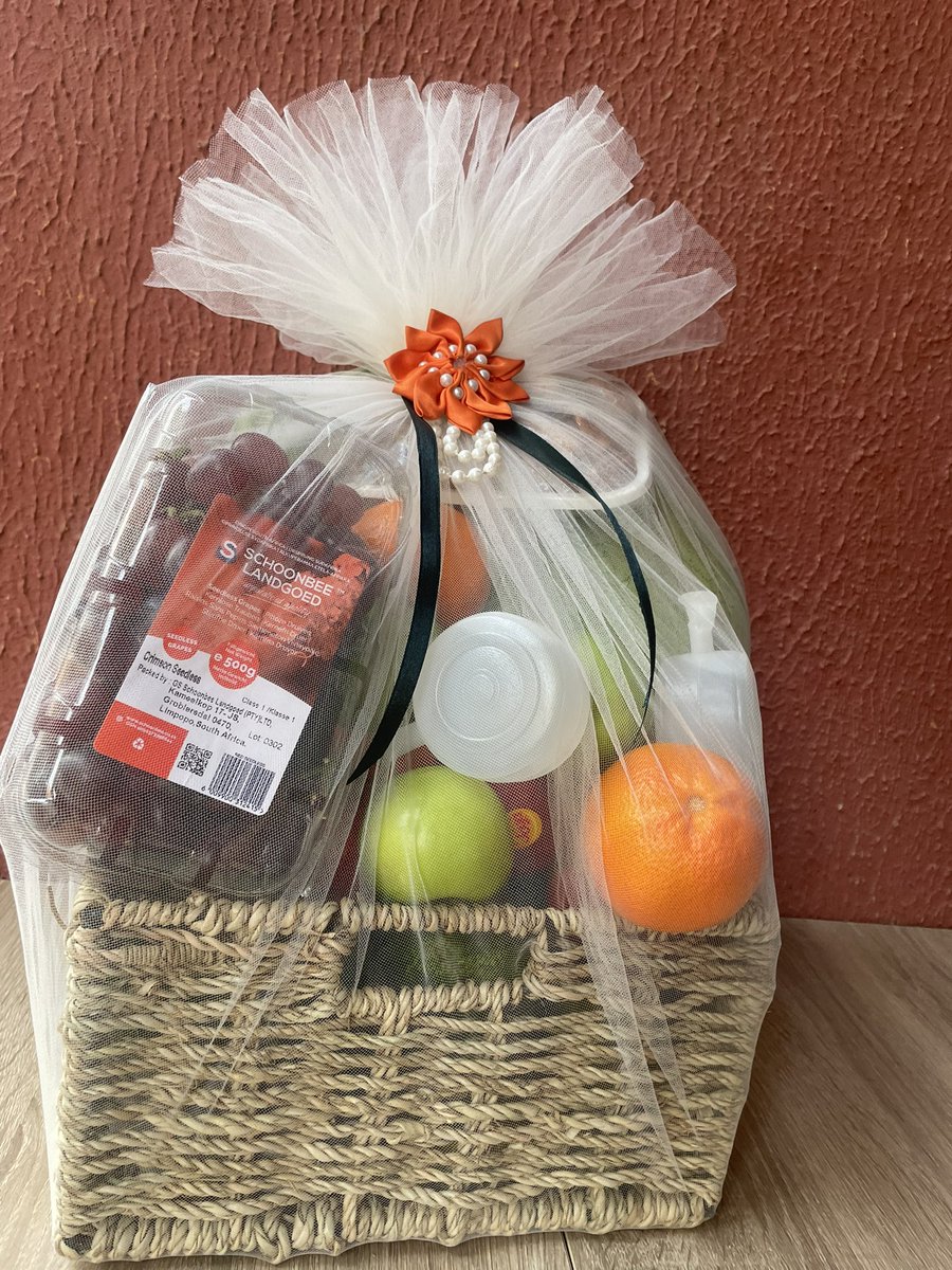 temsfruitcartz's tweet photo. @ABUJAPLUG @BiboLagos @Soyi_Hadassah @Okorecheche Thank you 
We have beautiful packages https://t.co/IFNEfu3z6O