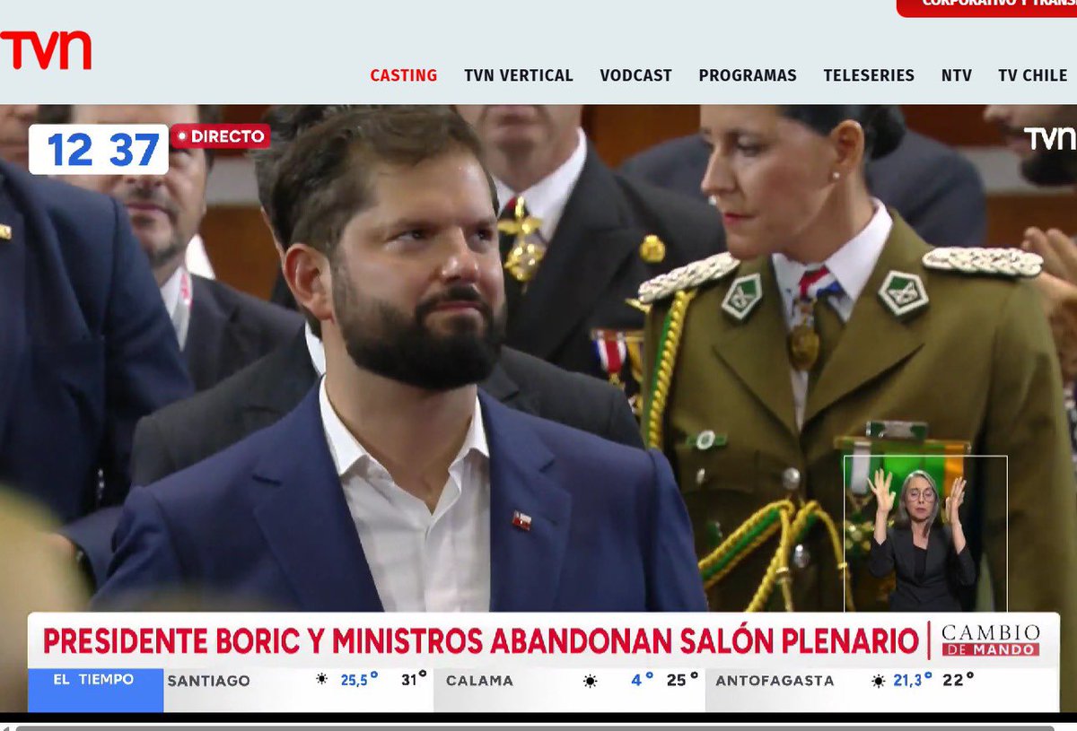 Menos mal te vas <a href="/GabrielBoric/">Gabriel Boric Font</a>, cuánto daño le hiciste al país!! No mereces nada. #boric #cambiodemando #chile #ChileDespierta #chiledesperto