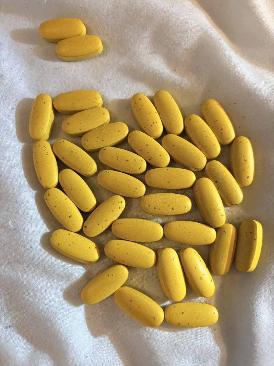 Shelf Side Smiler tweet media