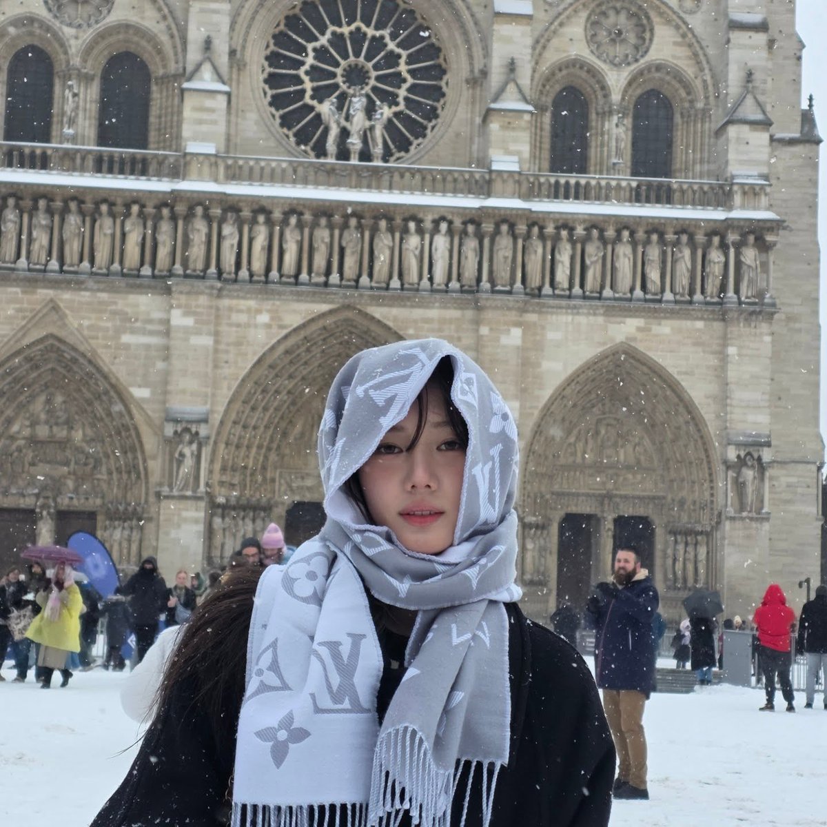 picbaemon's tweet photo. RORA’s mother’s Instagram update https://t.co/HpniyINO9o