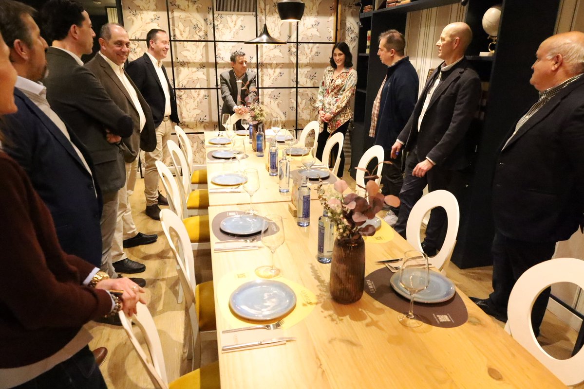 Coloriuris tweet media