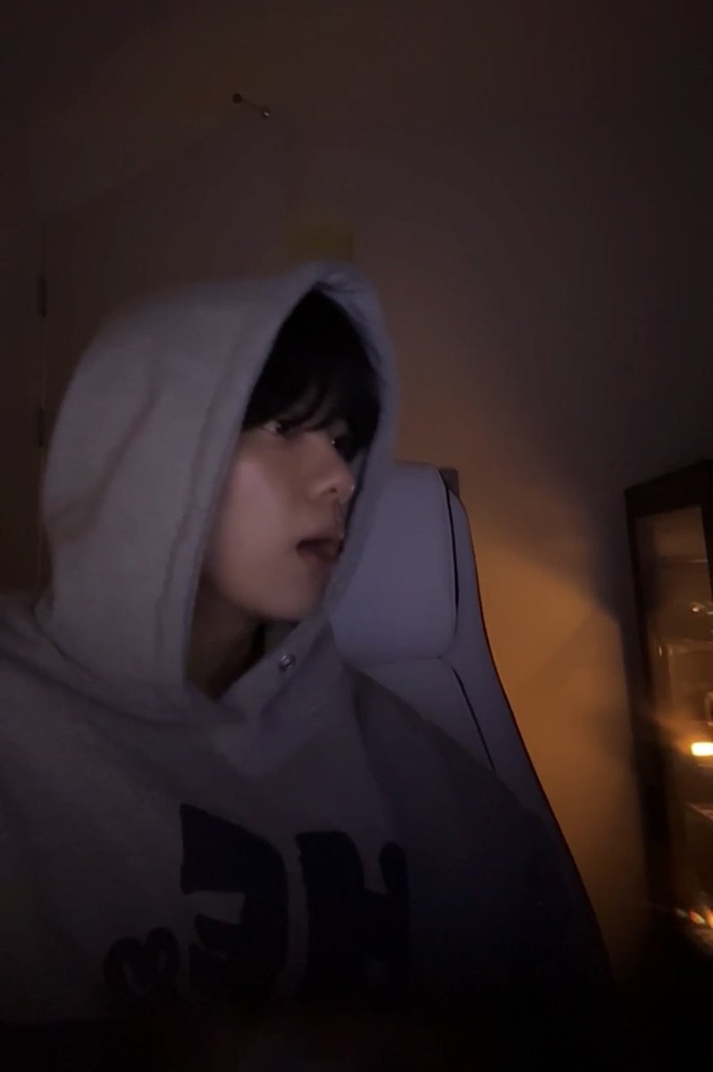 유부초밥 tweet media