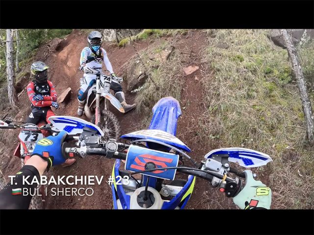Hard Enduro : 1h20 d'entraînement brutal avec Kabakchiev, Roman, Poirot et Geretzky en Espagne - Hard-enduro buff.ly/WKIQlfD