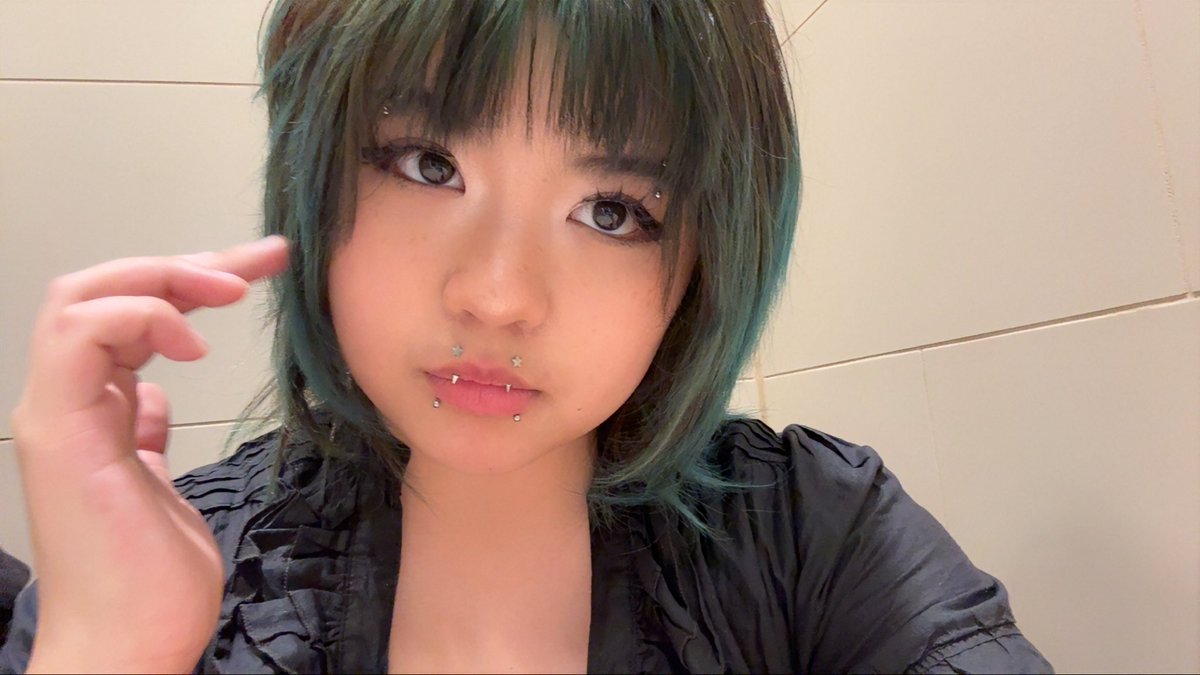 dave 🦇 (layout change) tweet media