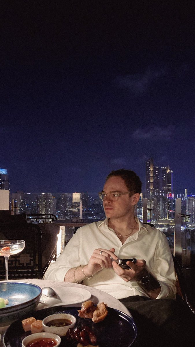 Valentin tweet media