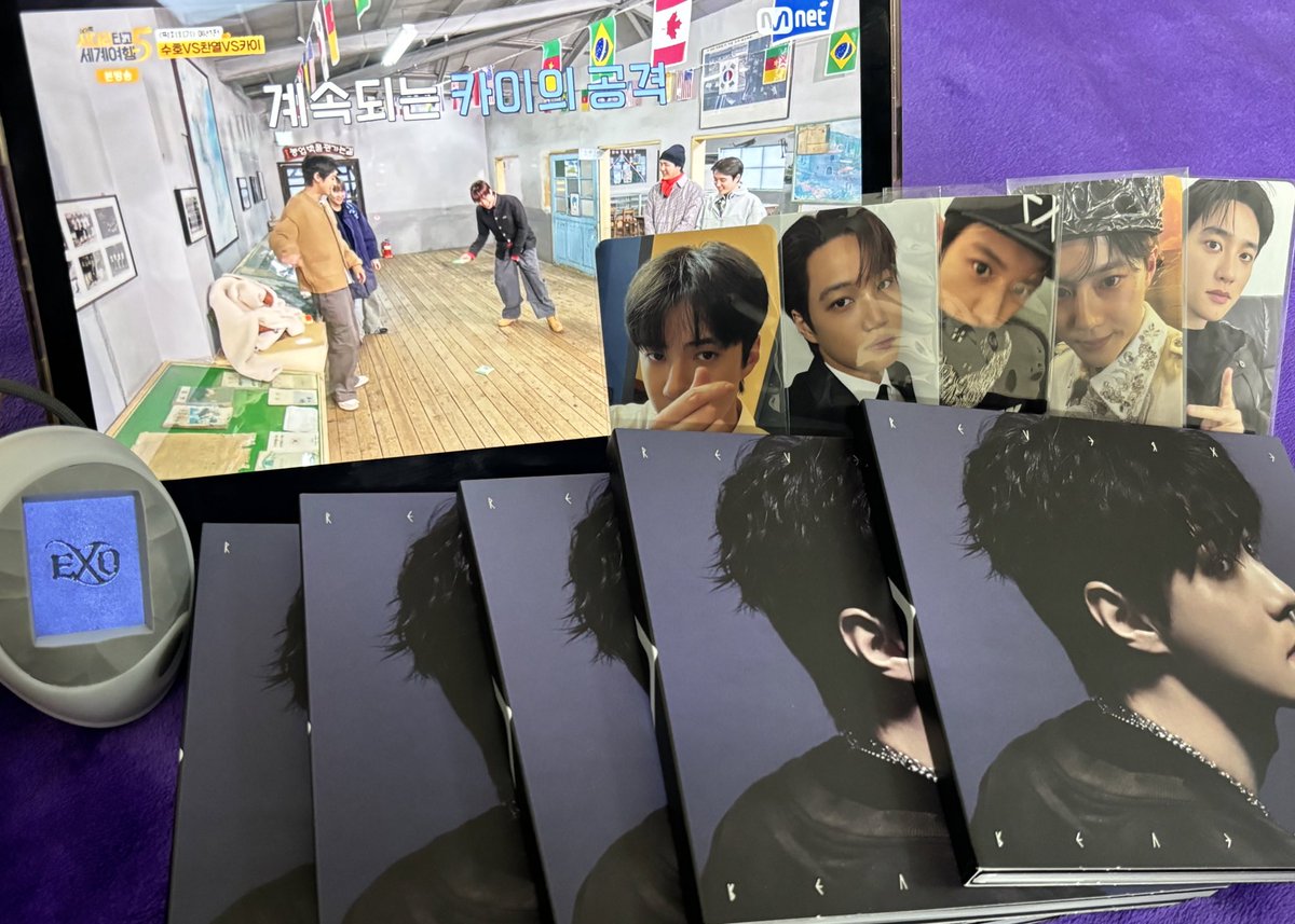 Pu4F9's tweet photo. 𝟓세훈 앨범 𝟓개 and 엓𝟓 포카 𝟓개
엓𝟓 폴라로이드 제가 무조건 받아야돼요
폴라로이드가 저에게로 𝟓길🙏🧡
#엑사세 #엑사세5 #EXO #수요일엔엑사세5 #엑사세5보러옵서예 https://t.co/5U0UgZ1O35