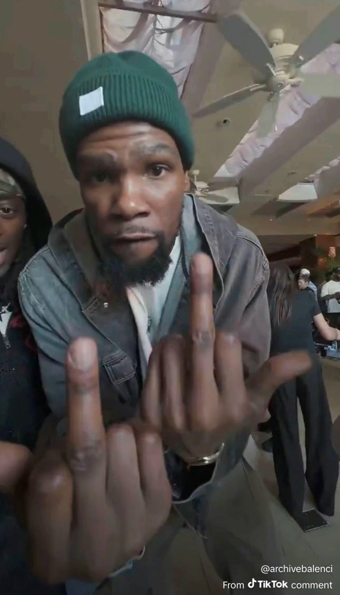 McCarthyBurgh tweet media